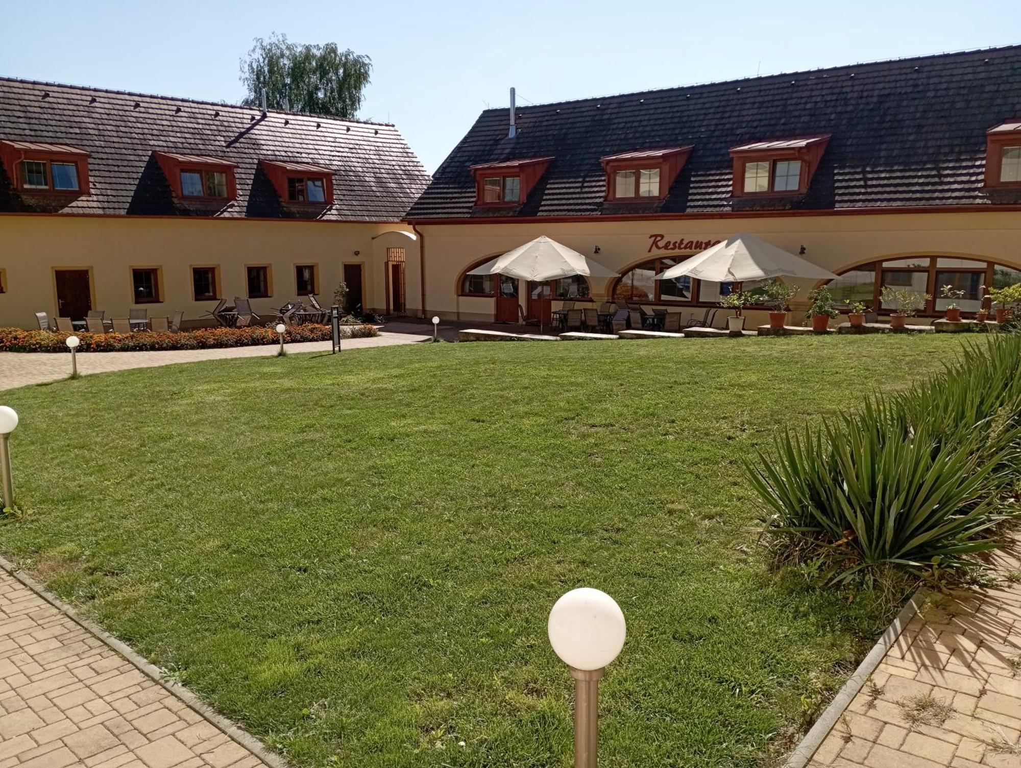 Sport - Relax Buky Otel Františkovy Lázně Dış mekan fotoğraf