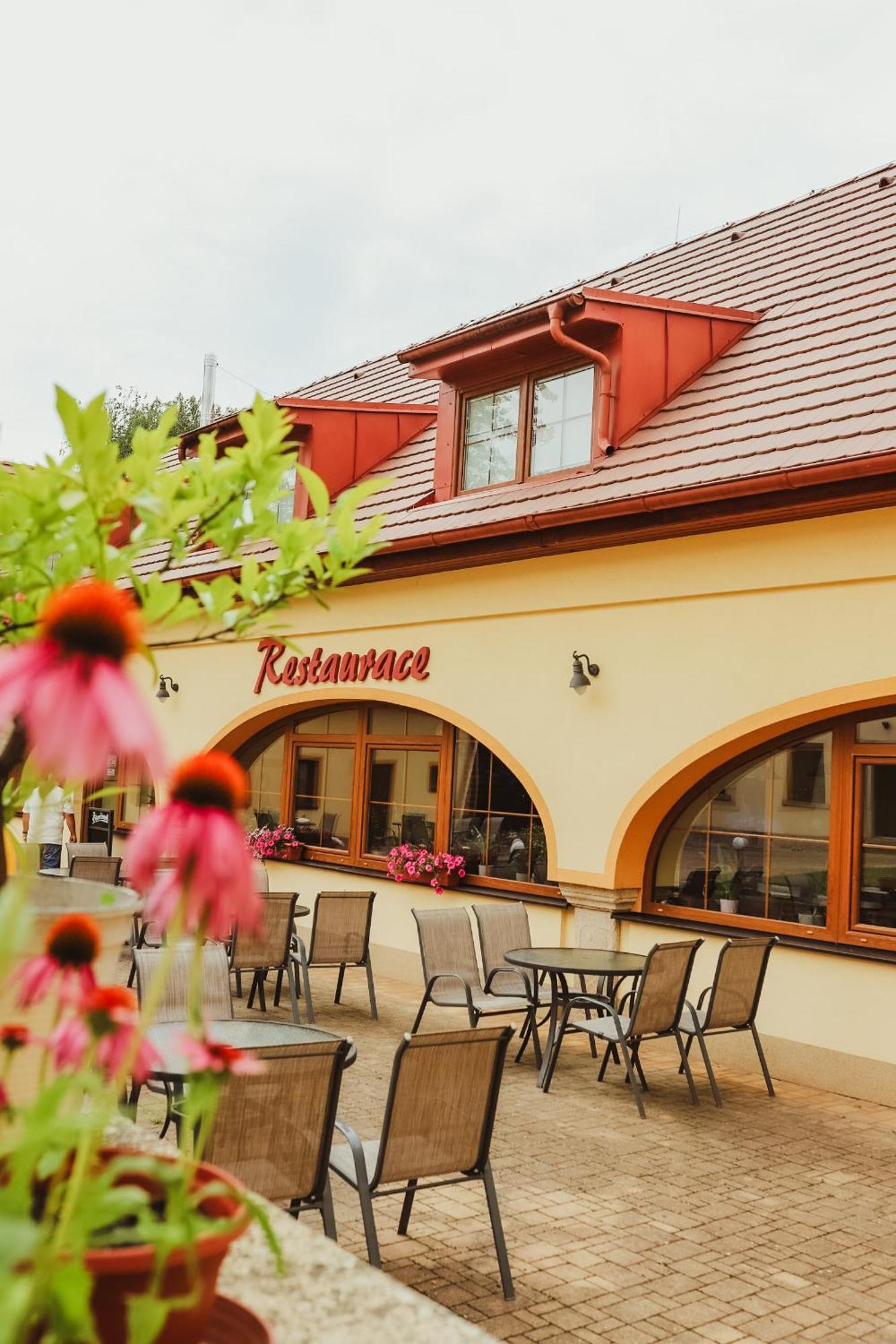 Sport - Relax Buky Otel Františkovy Lázně Dış mekan fotoğraf
