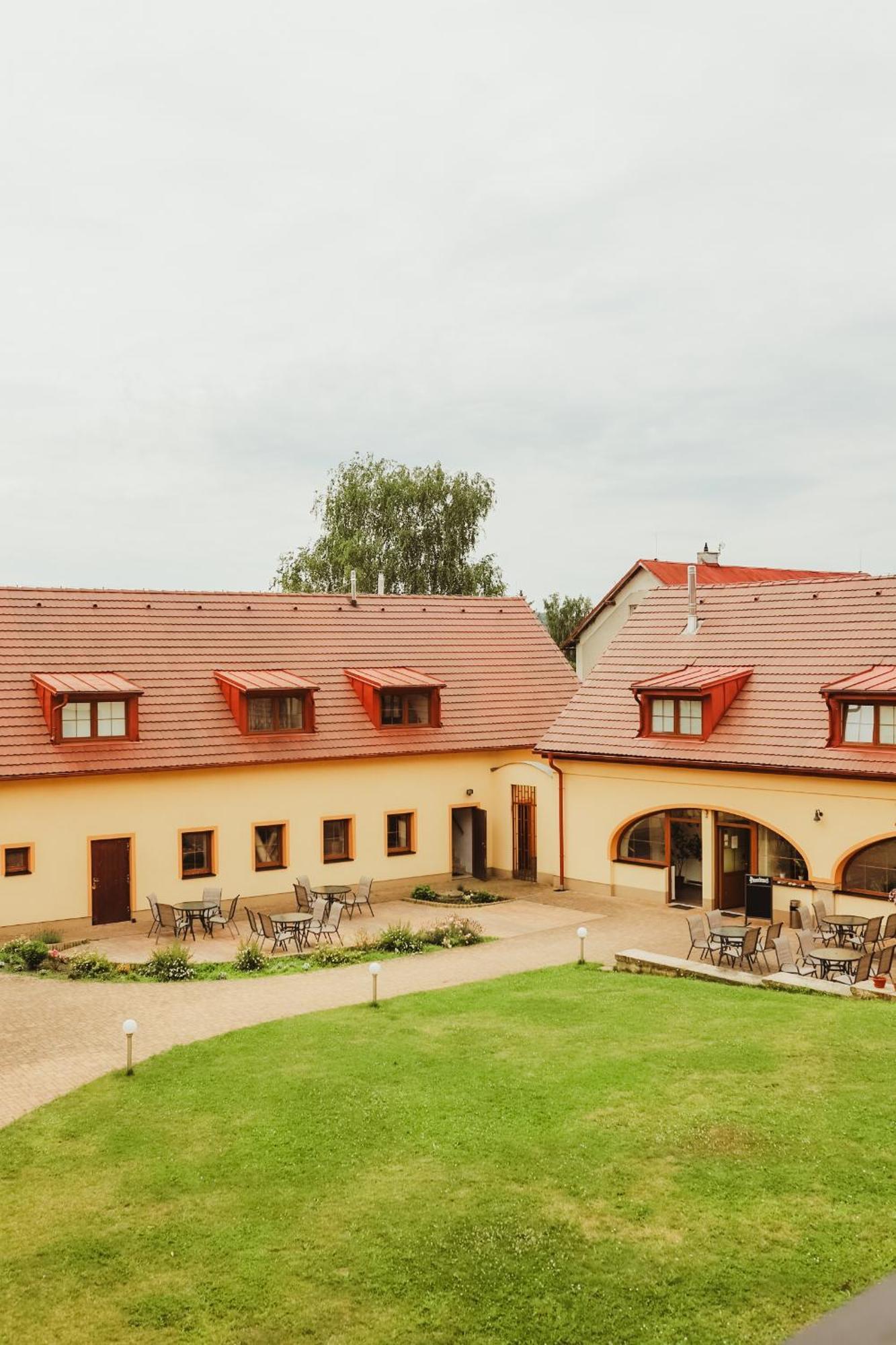 Sport - Relax Buky Otel Františkovy Lázně Dış mekan fotoğraf
